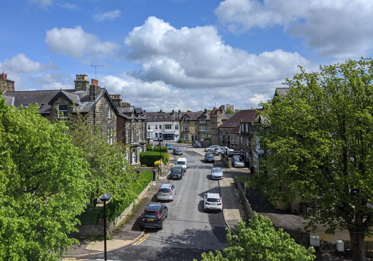 Hotel The Franklin à Harrogate Extérieur photo