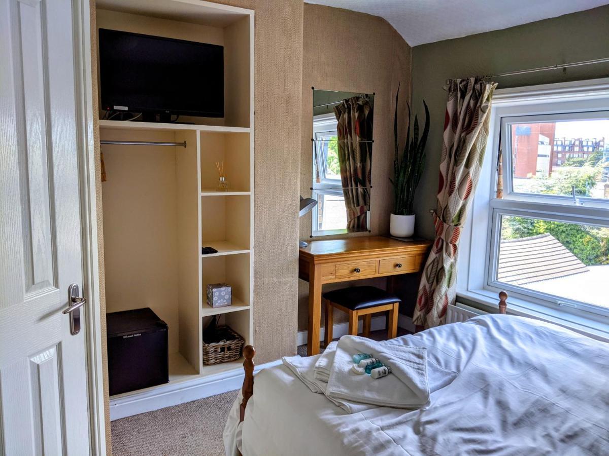 Hotel The Franklin à Harrogate Extérieur photo