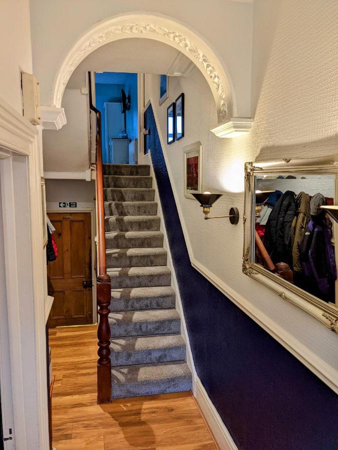Hotel The Franklin à Harrogate Extérieur photo